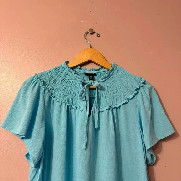 Torrid Washable Gauze Smocked Yoke Ruffle Top Women Size 00 - Picture 4 of 10